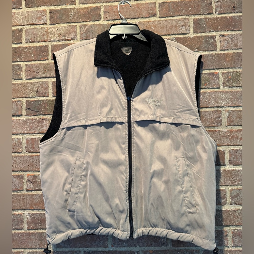 Turfer Sportswear Men’s Reversible Golf  Vest Tan & Black  Size Large
